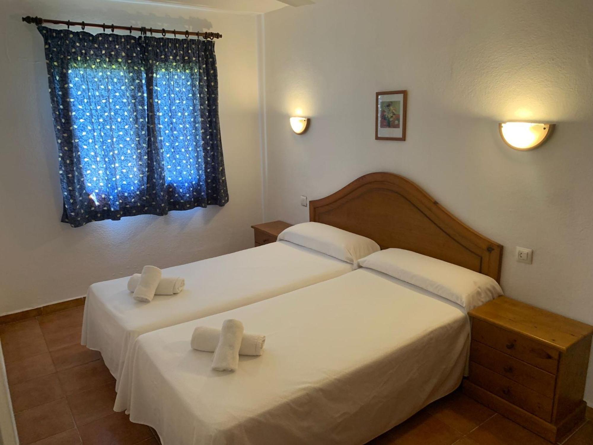 Apartamentos Vista Blanes Cala'N Blanes  Екстериор снимка